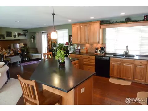 1663 S Holland St, Lakewood, CO 80232 photo 3