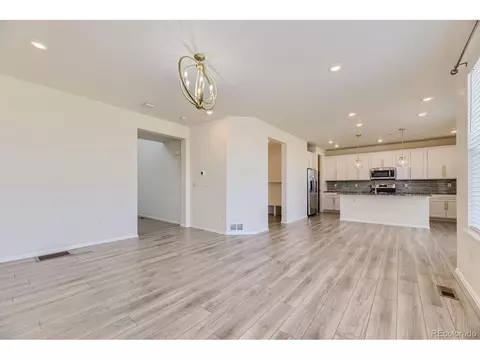 26221 E 5th Pl, Aurora, CO 80018 photo 8