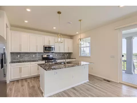 26221 E 5th Pl, Aurora, CO 80018 photo 9