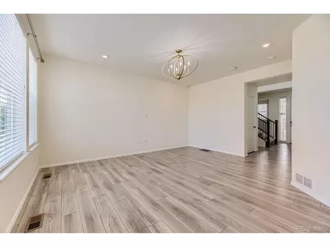 26221 E 5th Pl, Aurora, CO 80018 photo 6
