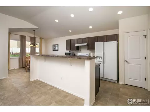 546 Cherryridge Dr, Windsor, CO 80550 photo 9