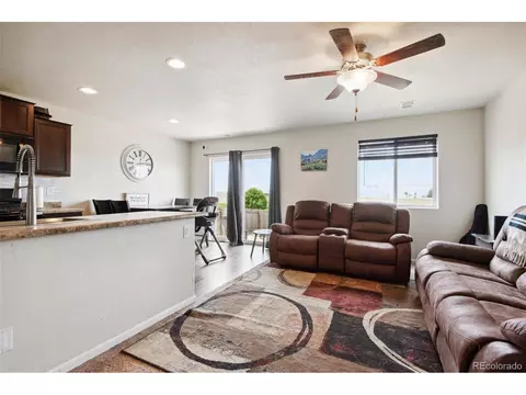 47305 Lily Ave, Bennett, CO 80102 photo 3
