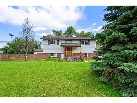 915 Skyway Blvd, Colorado Springs, CO 80905