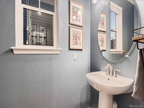 11193 E 28th Pl, Denver, CO 80238 photo 11