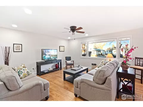 921 N 4th St, Berthoud, CO 80513 photo 1