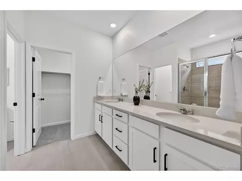 Bath - 17106 W 92nd Loop, Arvada, CO 80007 photo 1 of 3