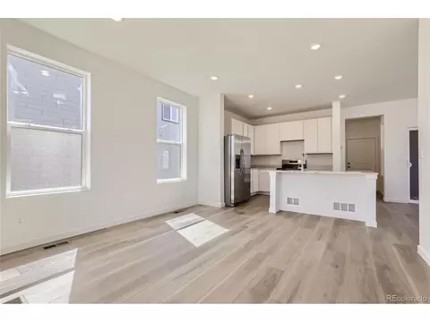 231 Adams St, Bennett, CO 80102 photo 7