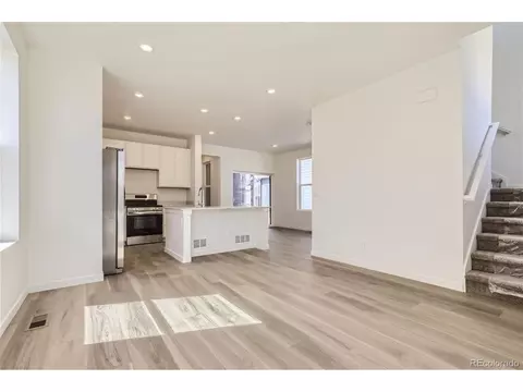 231 Adams St, Bennett, CO 80102 photo 6