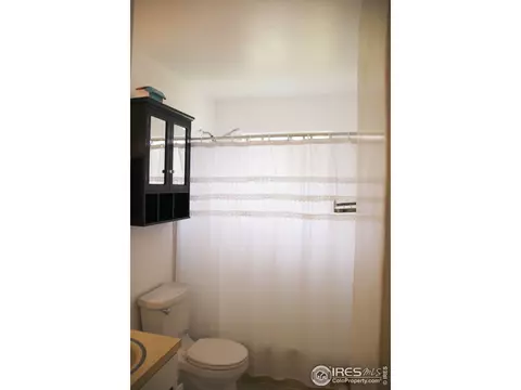 2221 29th Ave, Greeley, CO 80634 photo 8