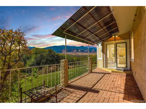 548 Observatory Dr #A, Colorado Springs, CO 80904