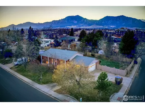 385 Manhattan Dr, Boulder, CO 80303 photo 2