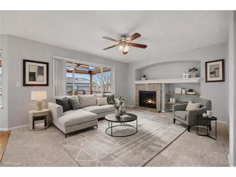 Living - 5342 E 116th Ave, Thornton, CO 80233 photo 5 of 6