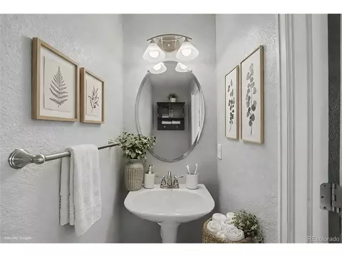 Bath - 5342 E 116th Ave, Thornton, CO 80233 photo 1 of 4