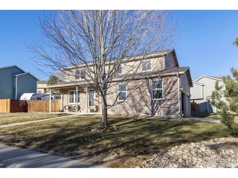 562 S 9th St, Berthoud, CO 80513 photo 3