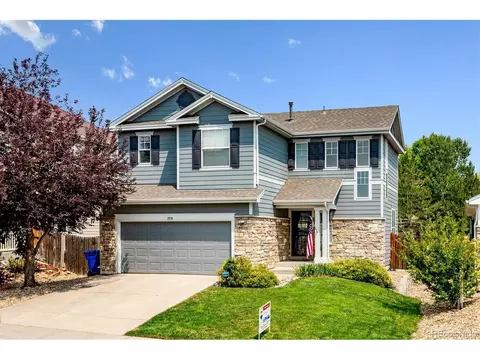 2570 S Halifax Ct, Aurora, CO 80013