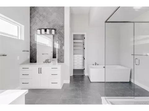 9780 E 63rd Dr, Denver, CO 80238 photo 13
