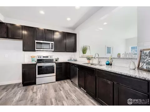 286 E Chestnut St #2, Windsor, CO 80550 photo 8