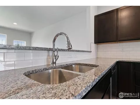 286 E Chestnut St #4, Windsor, CO 80550 photo 4