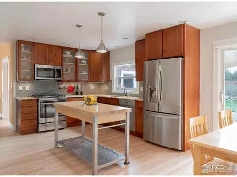 8031 Fox Ridge Ct, Boulder, CO 80301 photo 2
