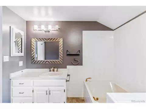 7873 E Colgate Pl, Denver, CO 80231 photo 17