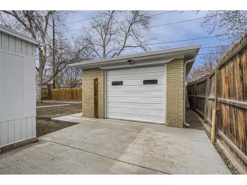 Undisclosed, Arvada, CO 80002 photo 29