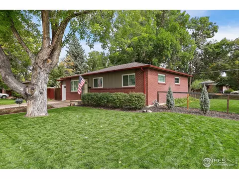 6802 Moore St, Arvada, CO 80004 photo 4