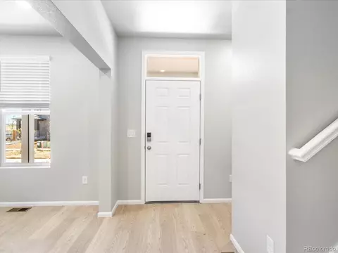 22495 E 7th Pl, Aurora, CO 80018 photo 12