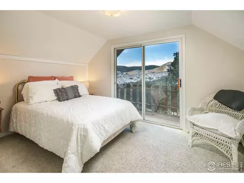 353 Mountain Meadows Rd, Boulder, CO 80302 photo 17