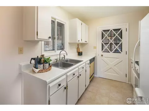 353 Mountain Meadows Rd, Boulder, CO 80302 photo 12