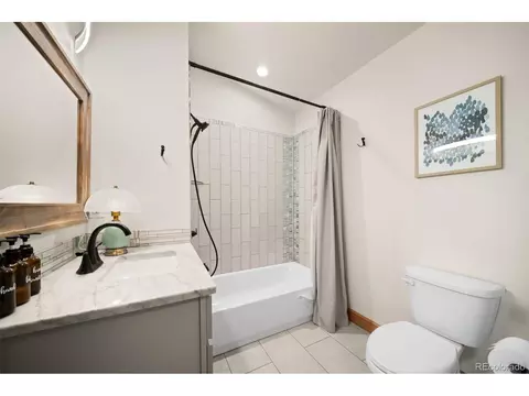 Bath - 4840 Limestone Rd, Monument, CO 80132 photo 1 of 7