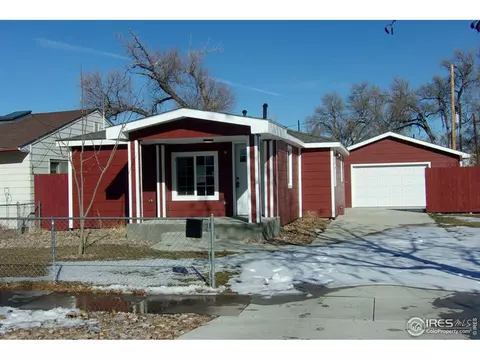 712 Walnut St, Sterling, CO 80751 photo 1