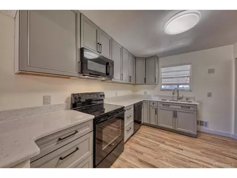 1500 E 112th Pl, Northglenn, CO 80233 photo 6