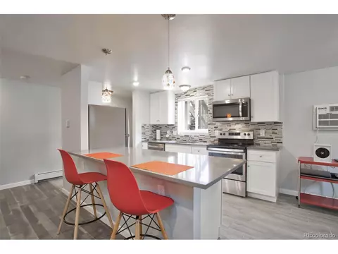 1390 Everett Ct #101, Lakewood, CO 80215