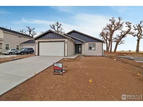 2909 Shady Oaks Dr, Evans, CO 80620 photo 2