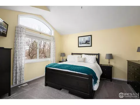 5662 Table Top Ct, Boulder, CO 80301 photo 24
