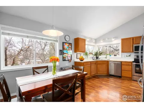 5662 Table Top Ct, Boulder, CO 80301 photo 9