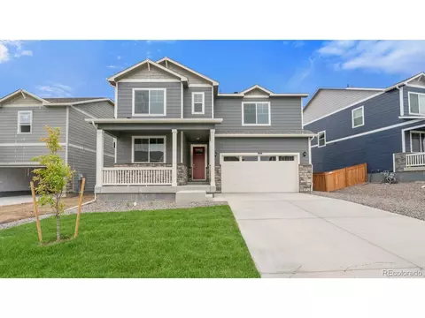 915 Tallus St, Lochbuie, CO 80603