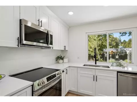 Kitchen - 8605 Lamar Dr, Arvada, CO 80003 photo 3 of 4