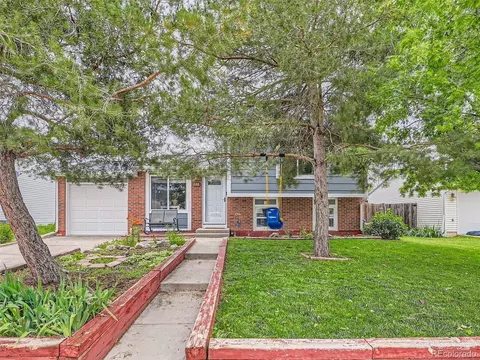 246 Jefferson Dr, Bennett, CO 80102 photo 2