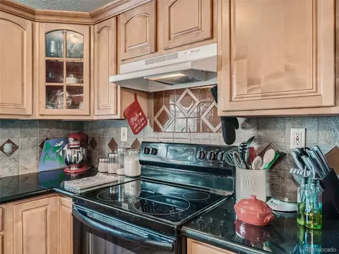 246 Jefferson Dr, Bennett, CO 80102 photo 12
