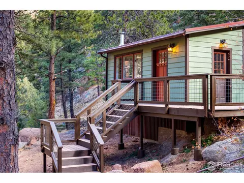 28324 S Saint Vrain Dr, Lyons, CO 80540 photo 2