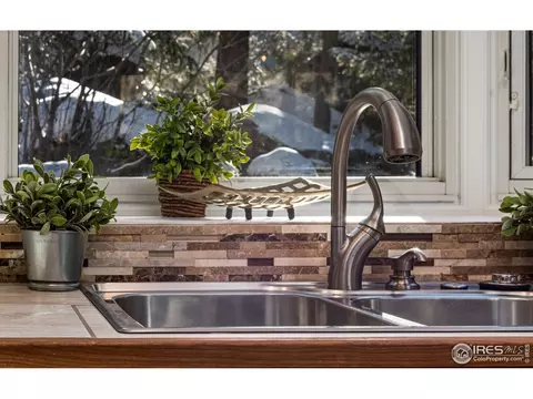 28324 S Saint Vrain Dr, Lyons, CO 80540 photo 7