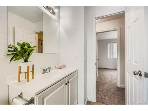 5426 Eagle St, Denver, CO 80239 photo 11