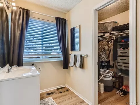 11694 E Cedar Ave, Aurora, CO 80012 photo 17