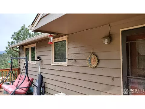 78 Weaver Dr, Boulder, CO 80302 photo 2