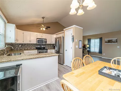 3044 E 101st Ave, Thornton, CO 80229 photo 7