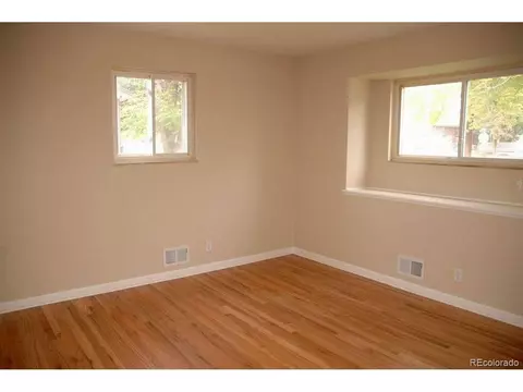 960 E 112th Pl, Northglenn, CO 80233 photo 9