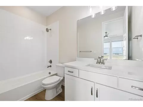 Bath - 12331 Farmview Ln, Thornton, CO 80241 photo 2 of 3