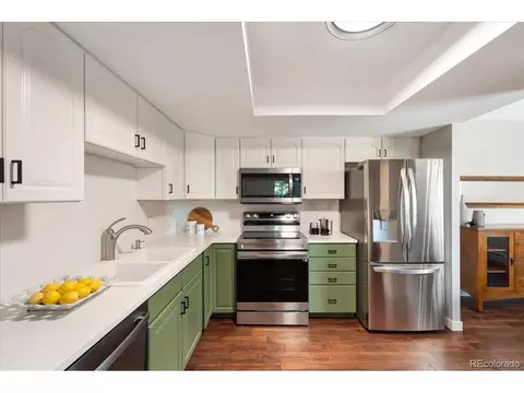 13902 E Marina Dr #202, Aurora, CO 80014