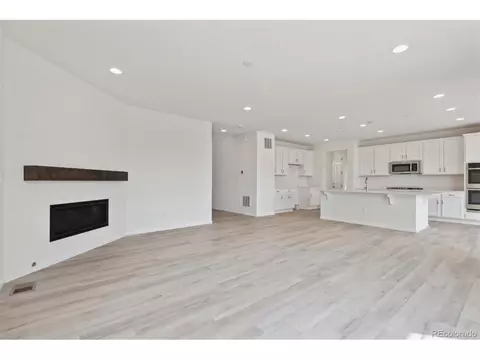 24562 E 38th Ave, Aurora, CO 80019 photo 3